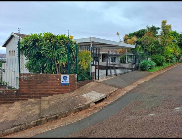 3 BEDROOM TOWNHOUSE FOR SALE IN GLENWOOD
